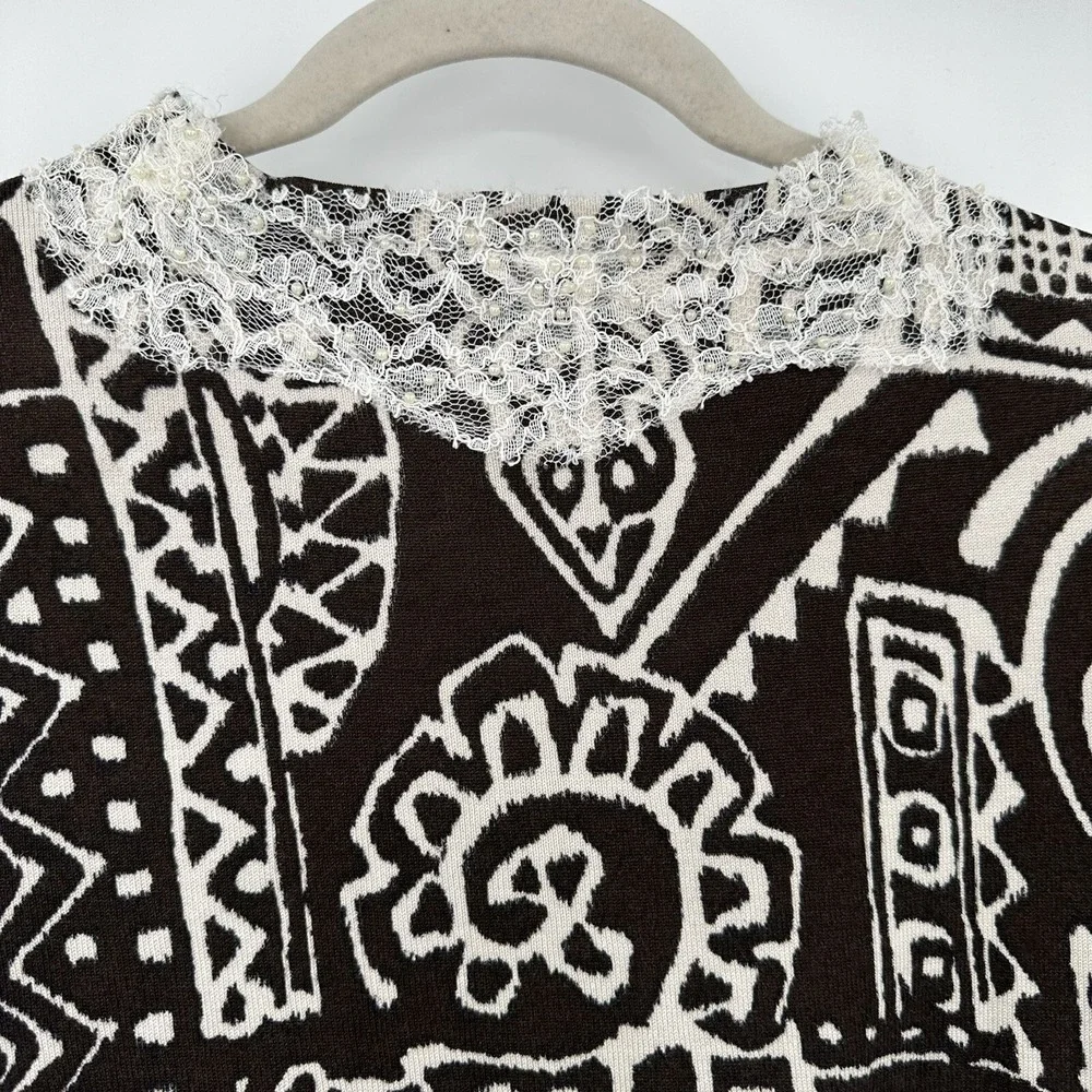 Chicos sweater material 24